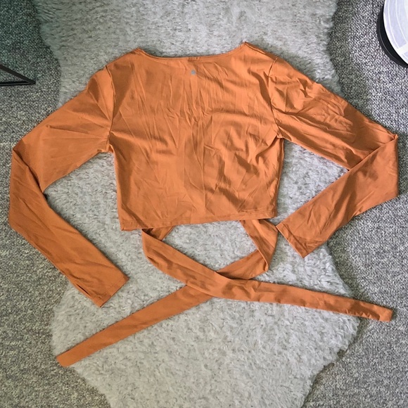 NWOT Balance Athletica Dancer Wrap Top - Picture 2 of 5